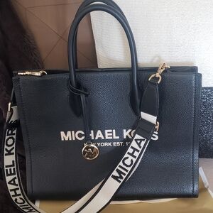 💫Michale Kors: Mirella Medium Tote Bag